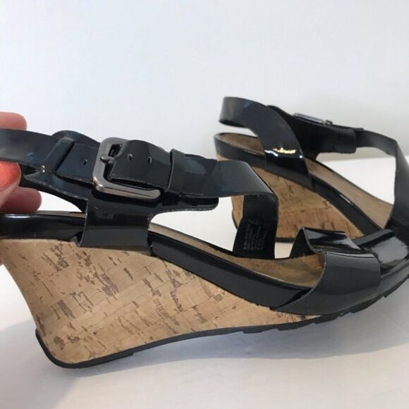 Montego Bay Club Glossy Black Sandals sz 8.5 - Picture 5 of 8